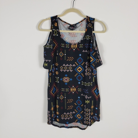 5/$12 Eye Candy Open Shoulder Tunic - Picture 5 of 9